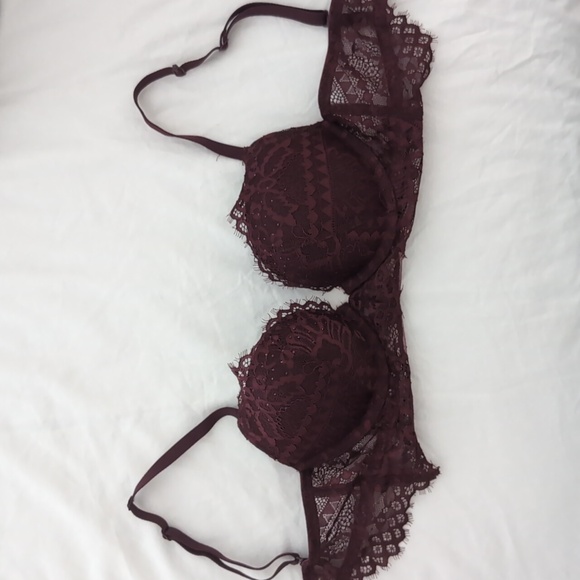 La Senza | Lace Push Up Bra - Picture 2 of 3